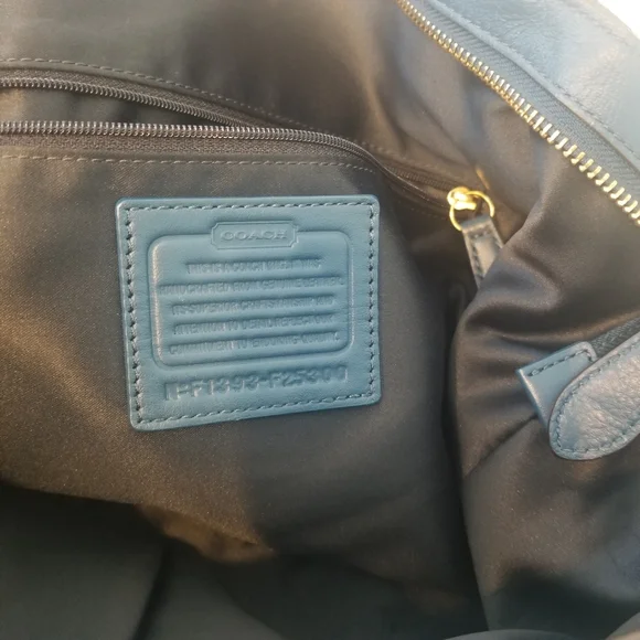 Coach Campbell Izzy Teal Tote Suede Bag w/ Shoulder strap. Good used condition. - Picture 7 of 16